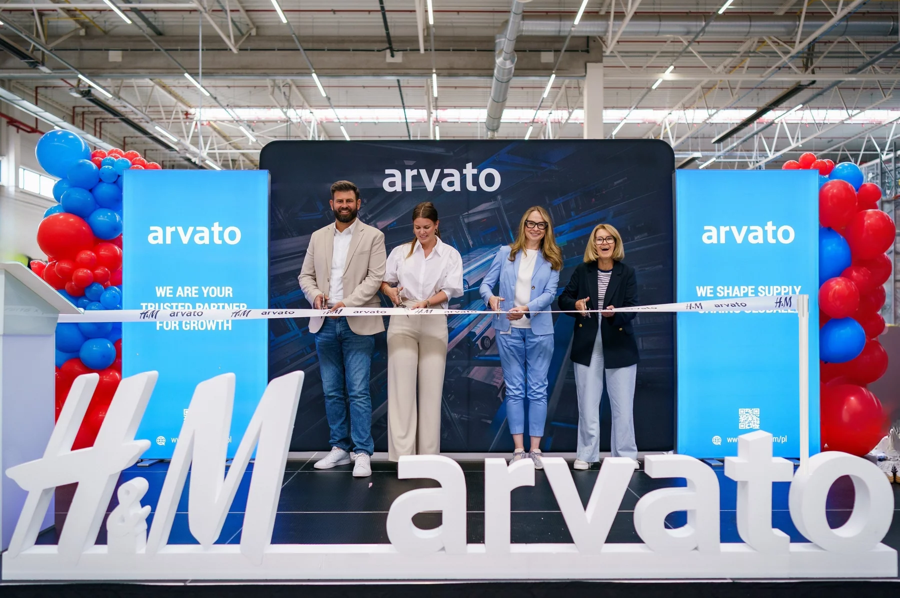 Arvato Expands H&M Distribution Center in Poland with Automated Shuttle System