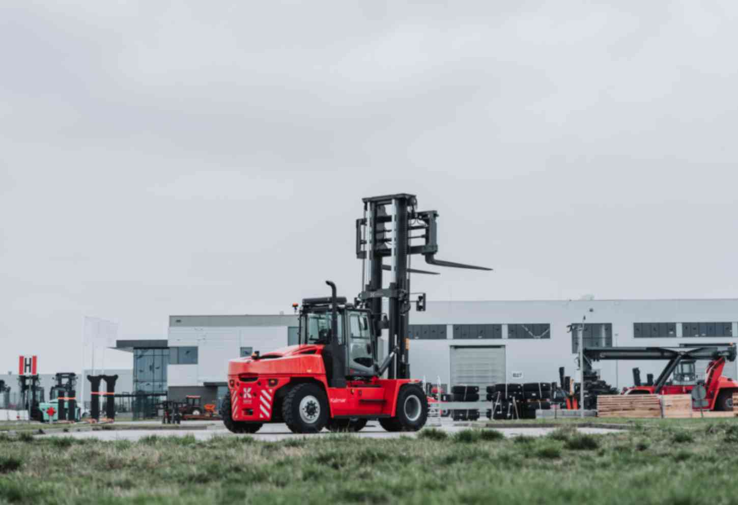 Kalmar to supply forklift trucks to OSTP Finland